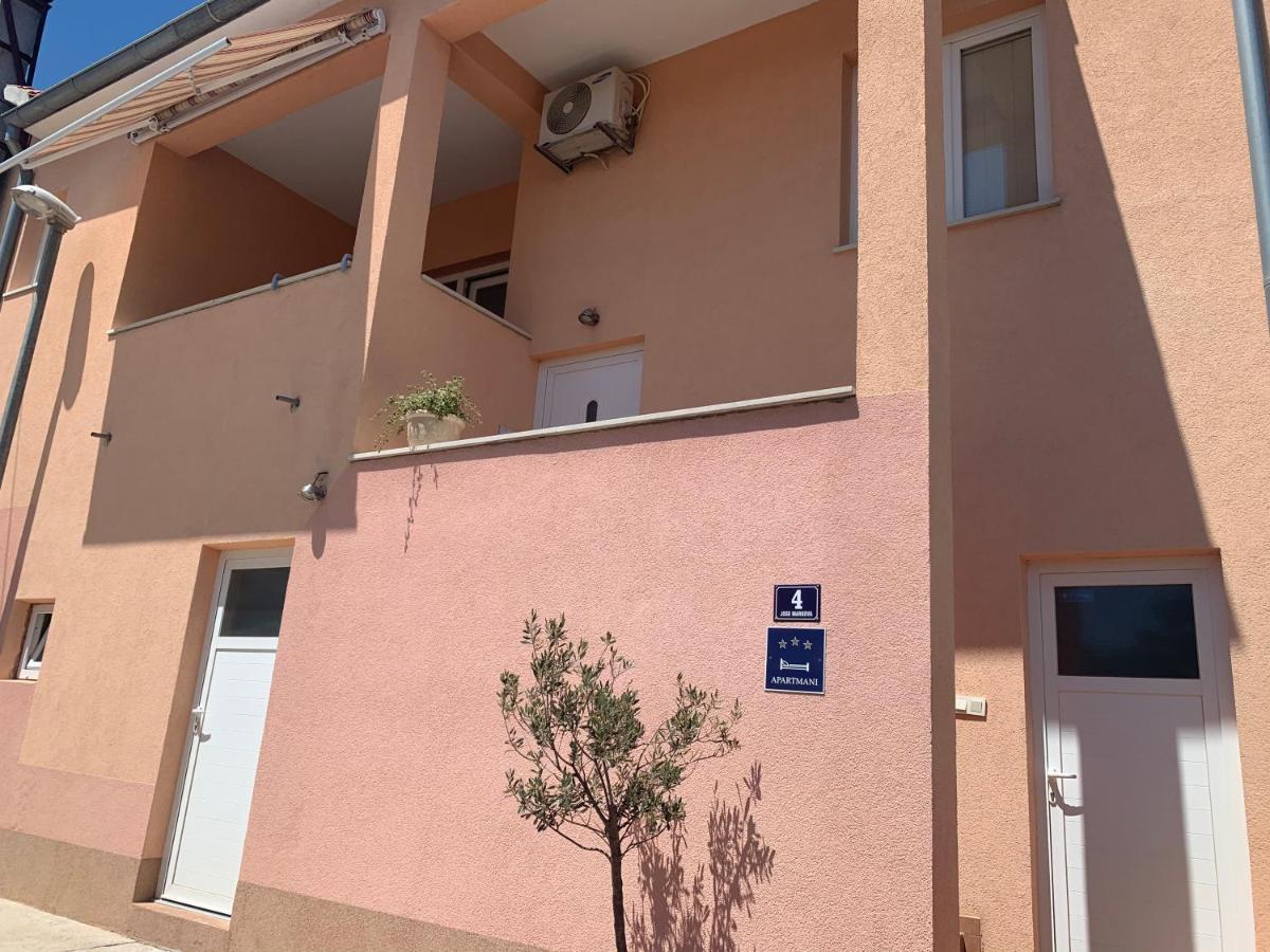 Apartments Dumina Муртер Екстер'єр фото